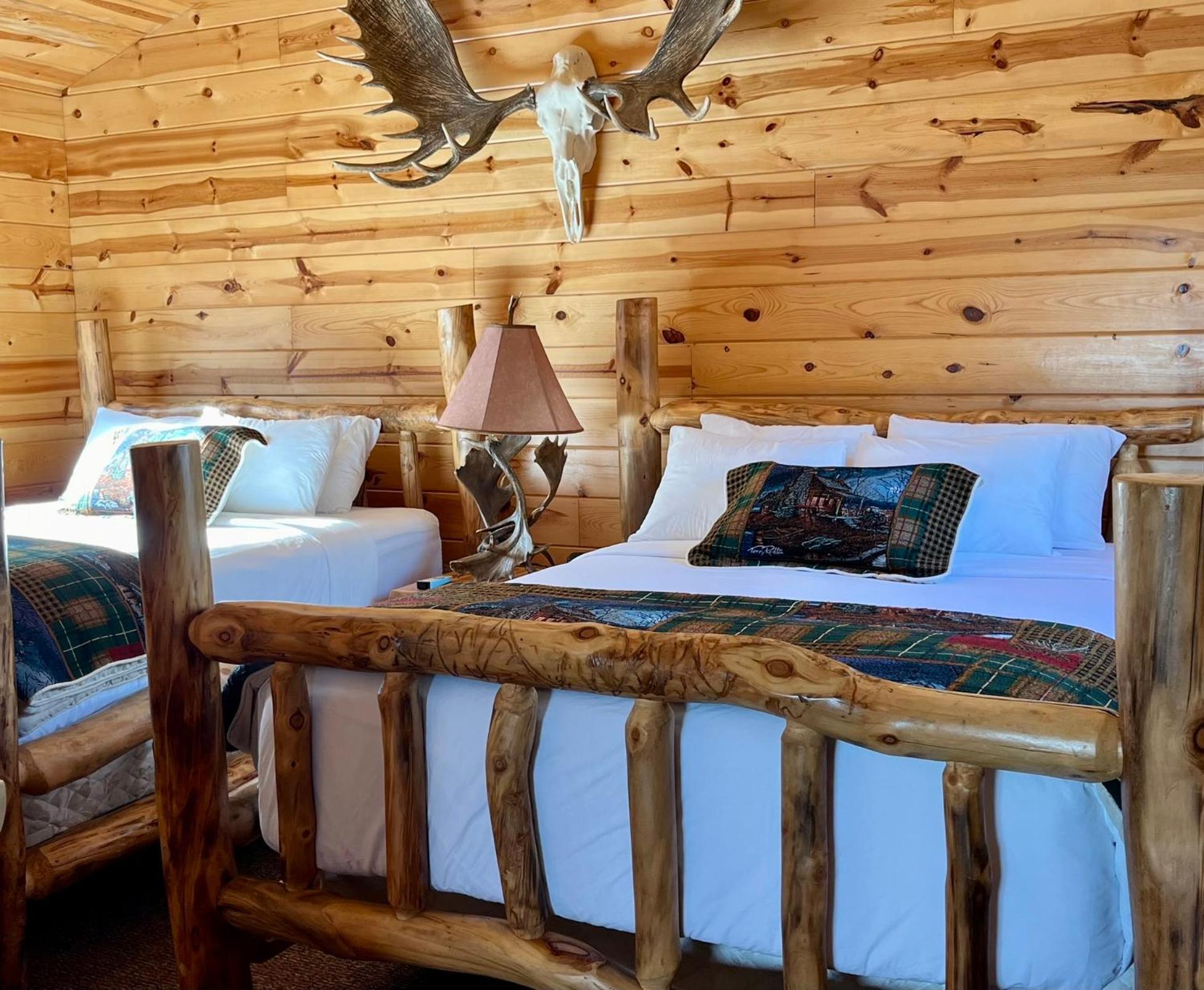 Badlands Frontier Cabins 沃尔 外观 照片