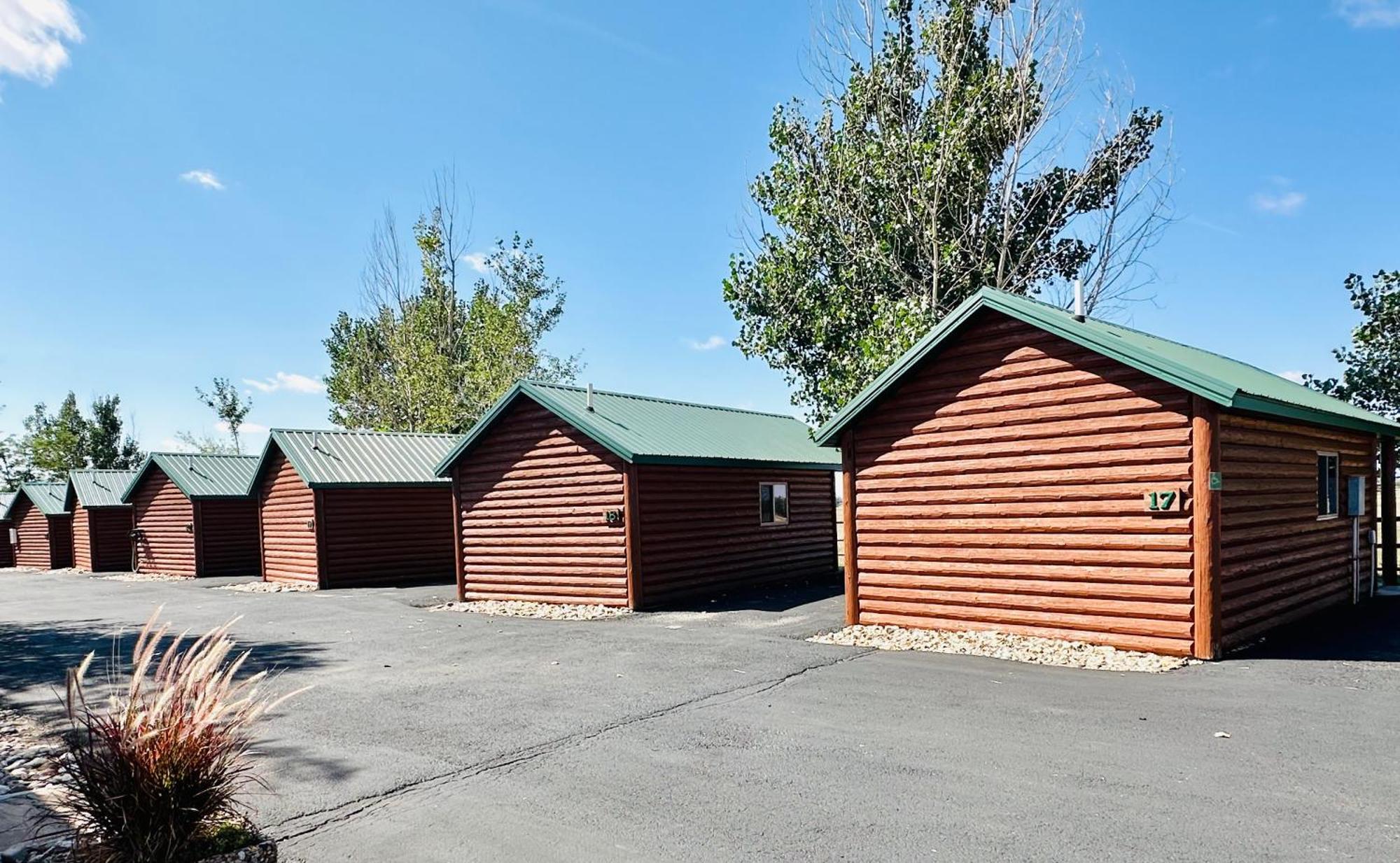 Badlands Frontier Cabins 沃尔 外观 照片
